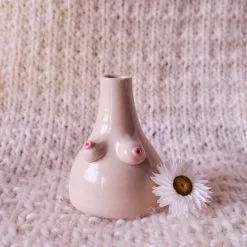 Flora In The Garden | Boobs Vaasje -BODY & HEALTH Verkoop 186D8A3B C22B 481A 8B1E 471DF52C7C11 24424 0000061964CDDBE4 720x ade9428b c895 4573 bb22 de9501a83306