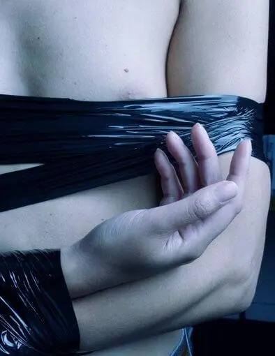 King Kink Bondage Tape | 20 Meter 4 King Kink Bondage Tape | 20 Meter - Afbeelding 2